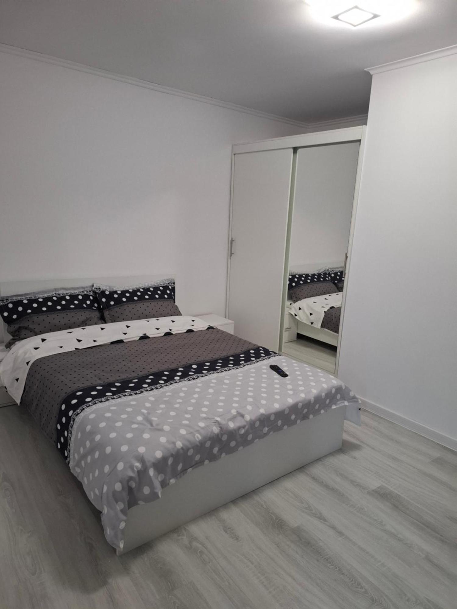 Hotel La Dede à Calafat Extérieur photo
